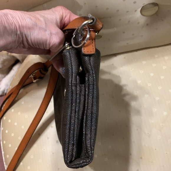 Michael Kors Fulton Monogram - Picture 6 of 8